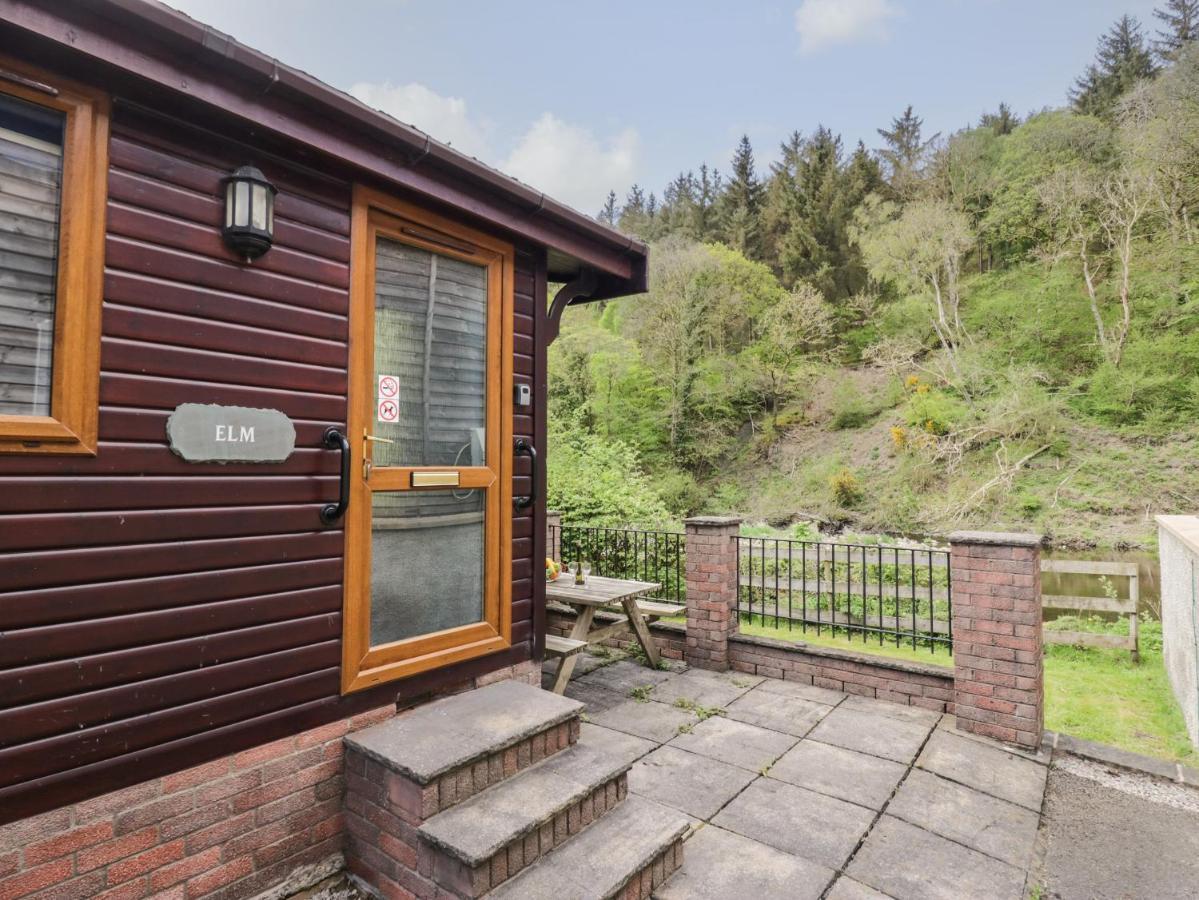 Holiday home Elm *